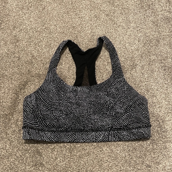 Lululemon sports bra - Picture 1 of 3